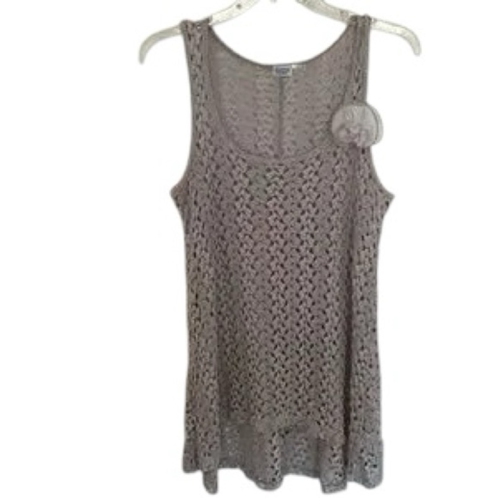 Charming Charlie Tunic tank Hi/Low Crochet tan with flower sleeveless - Picture 2 of 5